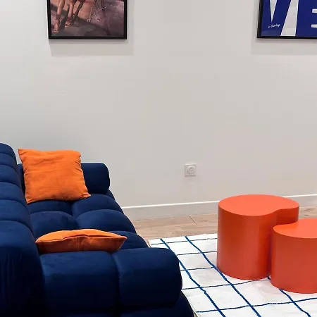 Theme Annees 60' L Baignoire Jets L Clim L Netflix Appartement *