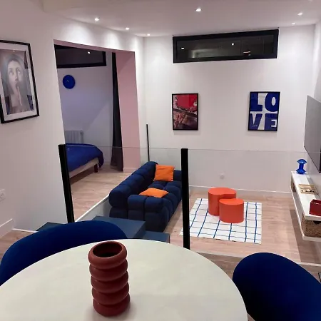 Theme Annees 60' L Baignoire Jets L Clim L Netflix *