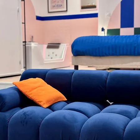 Theme Annees 60' L Baignoire Jets L Clim L Netflix * Castres (Tarn)