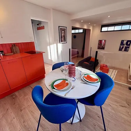 Theme Annees 60' L Baignoire Jets L Clim L Netflix Castres (Tarn)