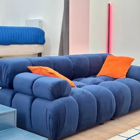 Theme Annees 60' L Baignoire Jets L Clim L Netflix * Castres (Tarn)