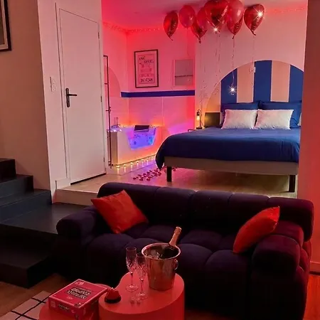 Apartament Theme Annees 60' L Baignoire Jets L Clim L Netflix *