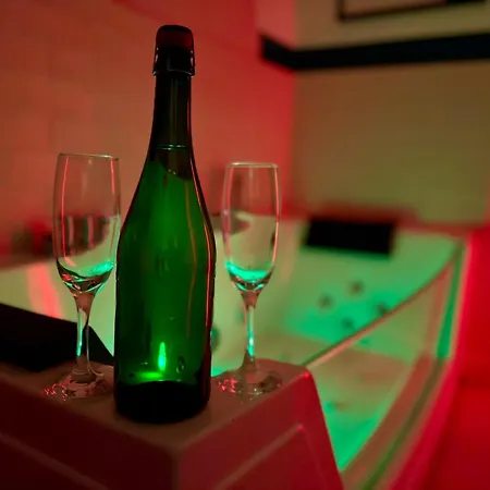 Apartament Theme Annees 60' L Baignoire Jets L Clim L Netflix