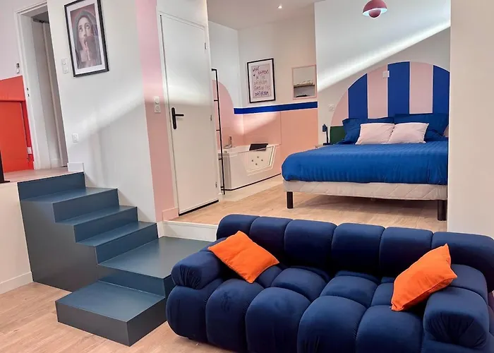 Theme Annees 60' L Baignoire Jets L Clim L Netflix * Castres (Tarn)