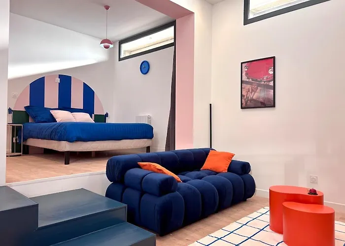 Theme Annees 60' L Baignoire Jets L Clim L Netflix *