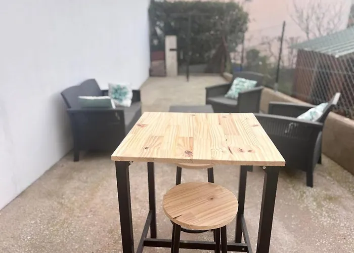 Theme Annees 60' L Baignoire Jets L Clim L Netflix *