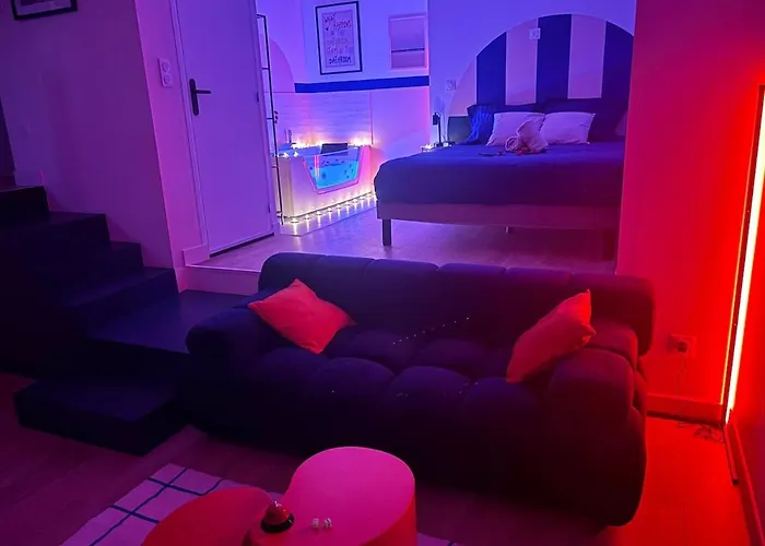 Theme Annees 60' L Baignoire Jets L Clim L Netflix Castres (Tarn)